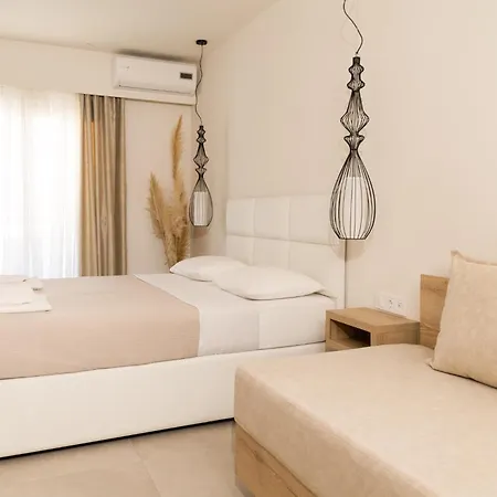 Hotel Mystery And 3*